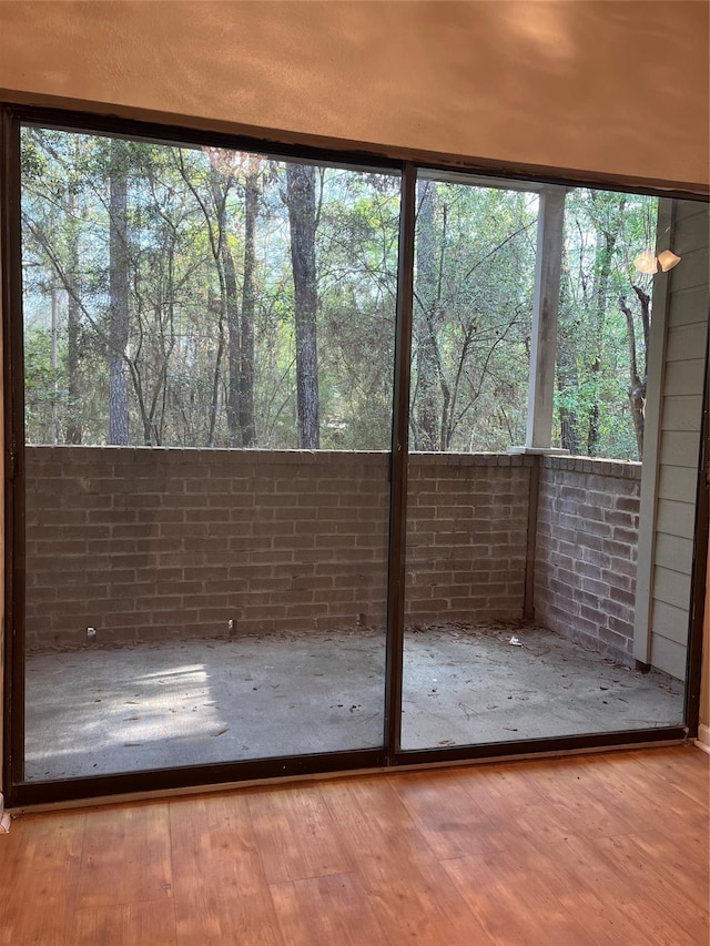 3500 Tangle Brush Dr Unit 195, The Woodlands, TX 77381 - entryway with wood-type flooring