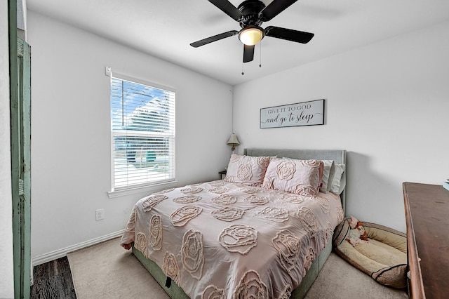 bedroom with ceiling fan