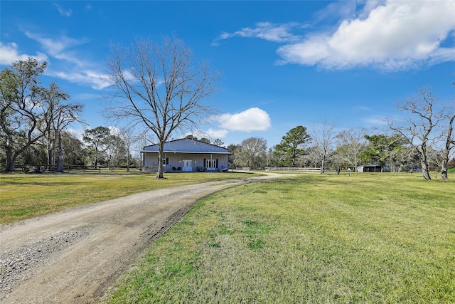 view of front of home featuring a front lawn