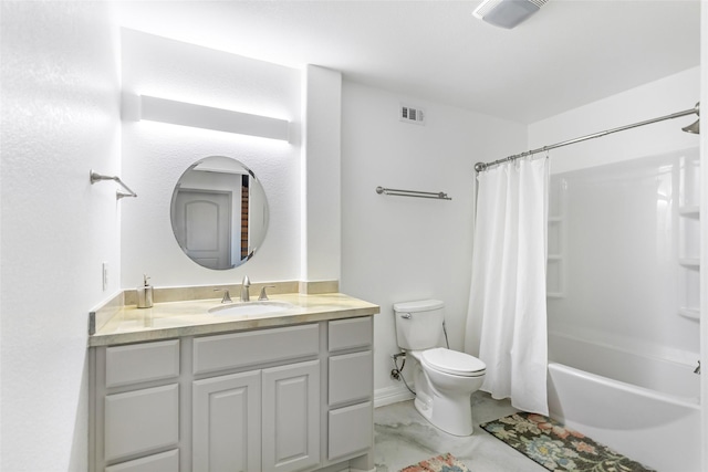 full bathroom featuring vanity, toilet, and shower / bath combo