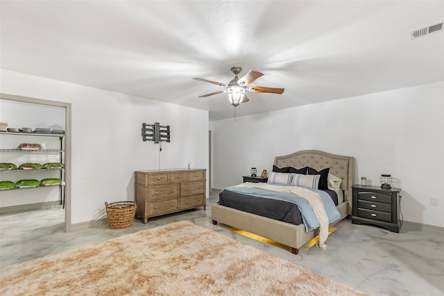 bedroom featuring ceiling fan