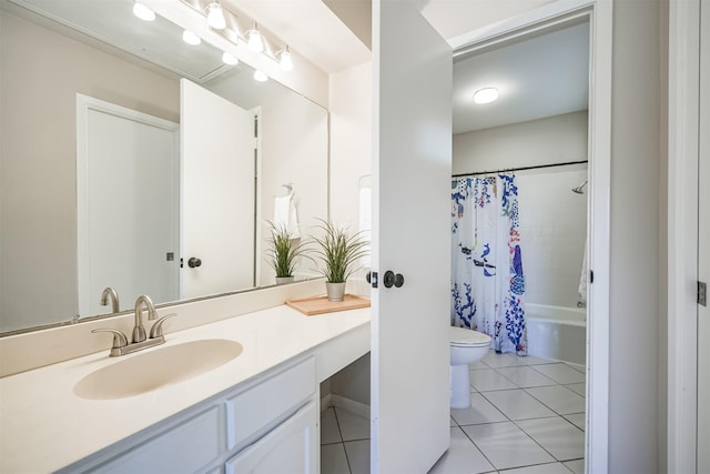 full bathroom featuring vanity, tile patterned floors, toilet, and shower / bathtub combination with curtain