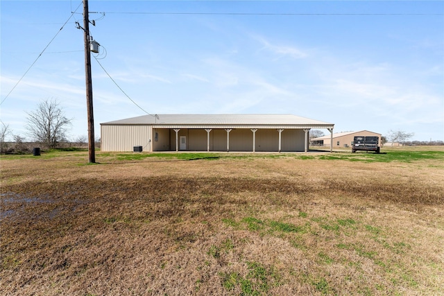 exterior space with a front yard