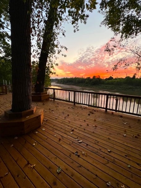 view of deck at dusk