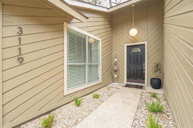 view of property entrance