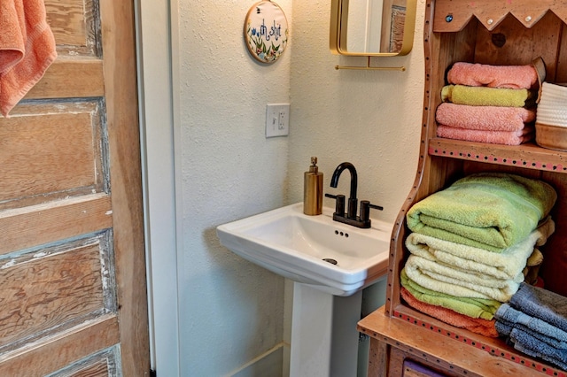 bathroom with sink