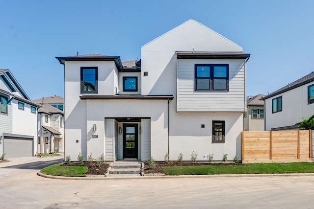 view of front facade featuring a garage