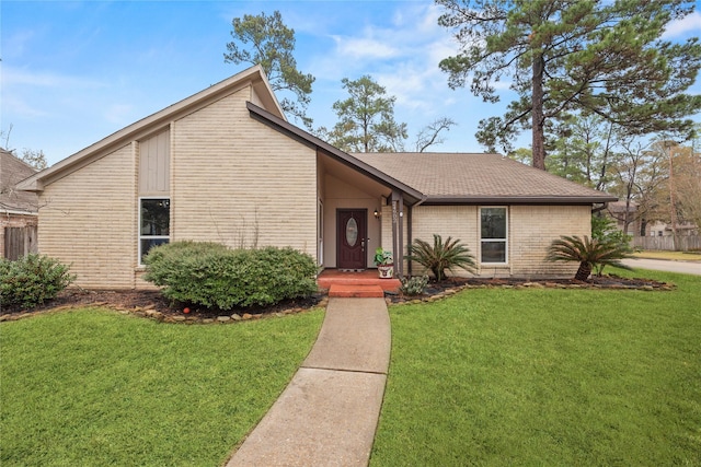 view of front of house with a front yard