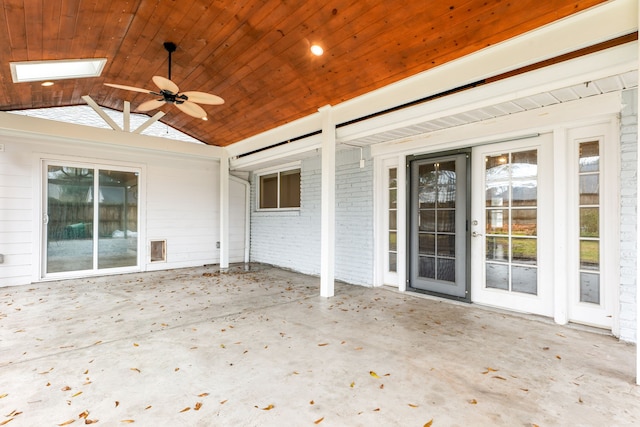 view of patio featuring a ceiling fan