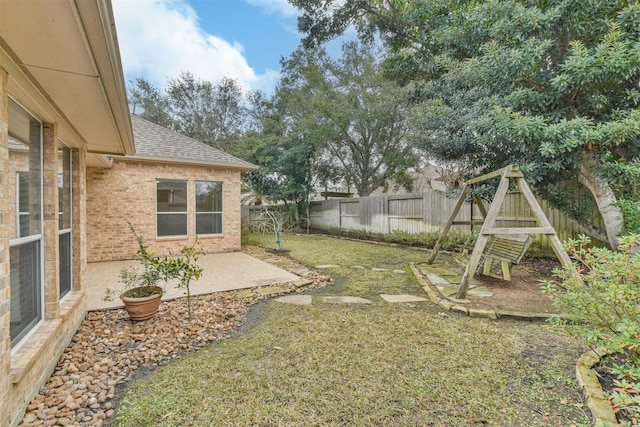 view of yard with a patio area