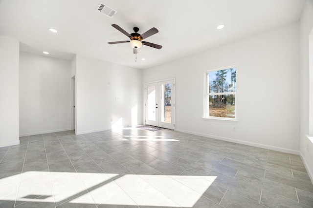 empty room featuring ceiling fan