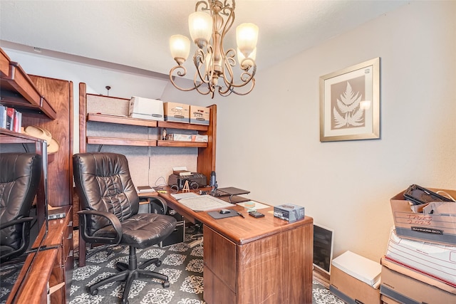 office area with wood-type flooring and a chandelier