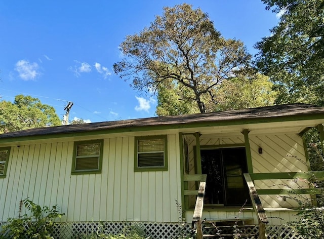 view of home's exterior