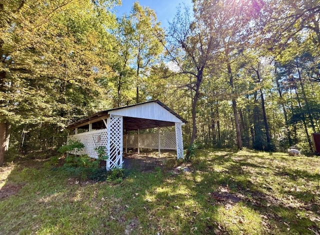 view of outbuilding