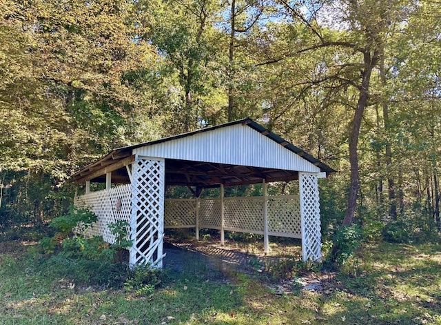 view of outdoor structure