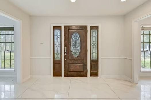 view of tiled entryway