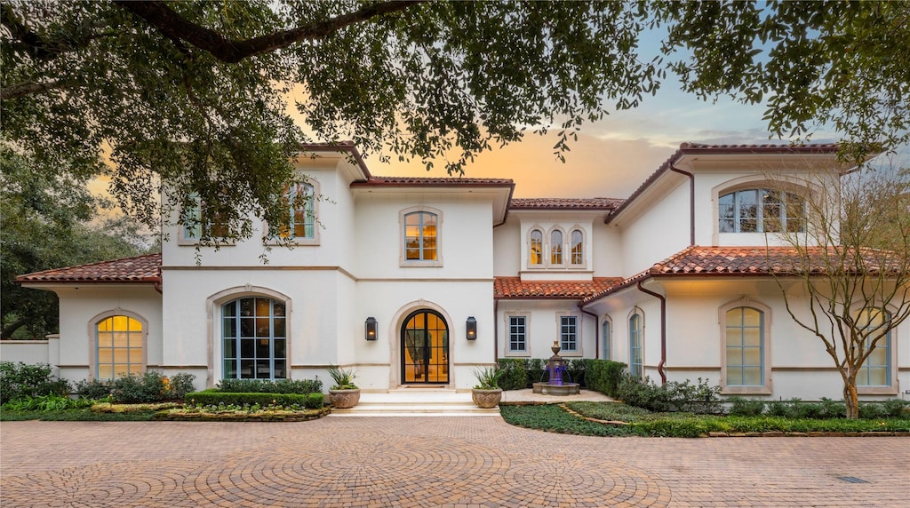 view of mediterranean / spanish house