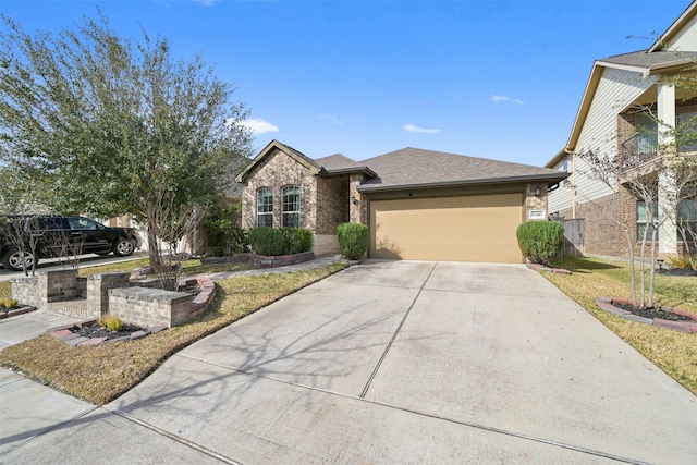 view of front facade featuring a garage and a front yard