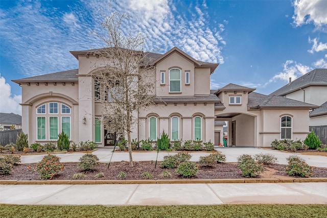 view of mediterranean / spanish-style home