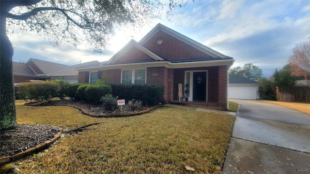 view of front facade with a front lawn