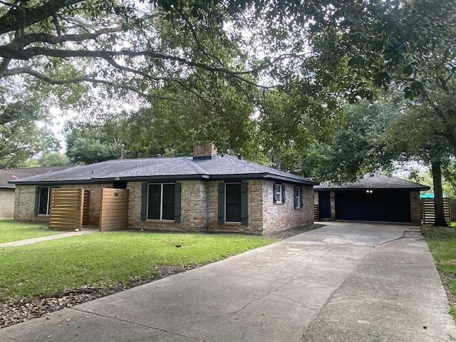 view of front of house featuring a front yard