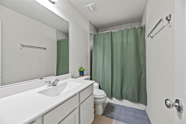 full bathroom featuring tile patterned flooring, vanity, shower / bathtub combination with curtain, and toilet