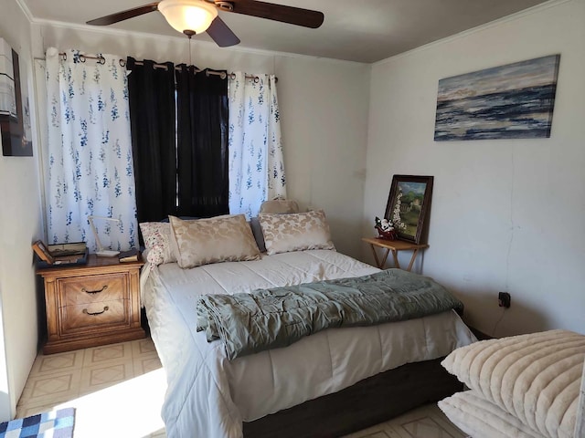 bedroom with ceiling fan