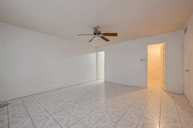 empty room with ceiling fan