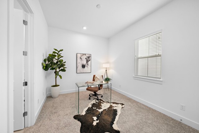 845 Elkhart St Unit B, Houston, TX 77091 - carpeted home office featuring baseboards and recessed lighting