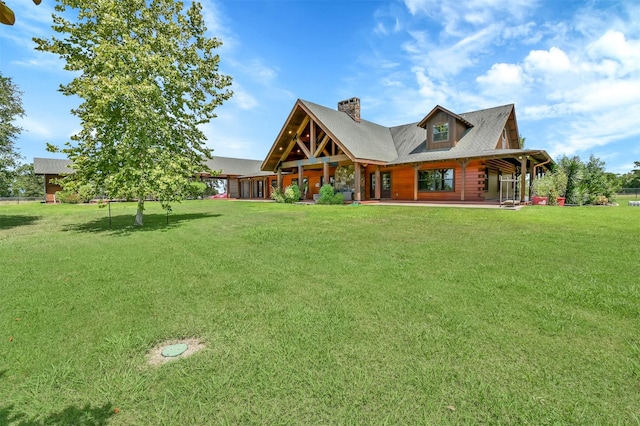 view of front of home with a front lawn