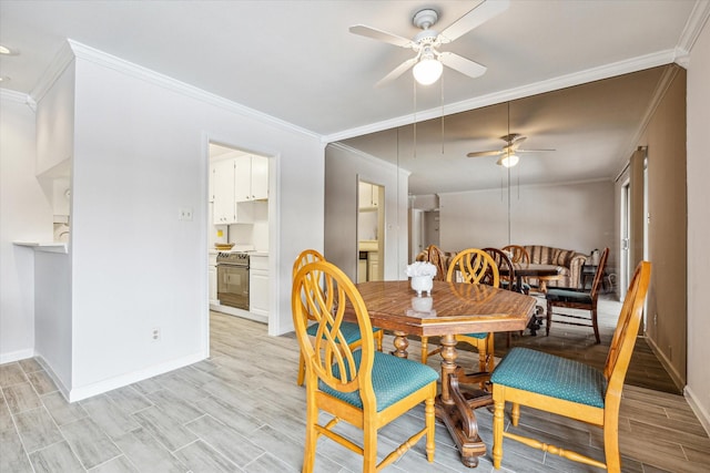 2824 Briarhurst Dr Unit 30, Houston, TX 77057 - dining room with a ceiling fan, baseboards, ornamental molding, and light wood-style flooring