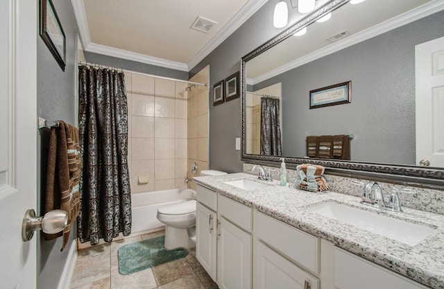 full bathroom featuring toilet, ornamental molding, shower / bathtub combination with curtain, and vanity