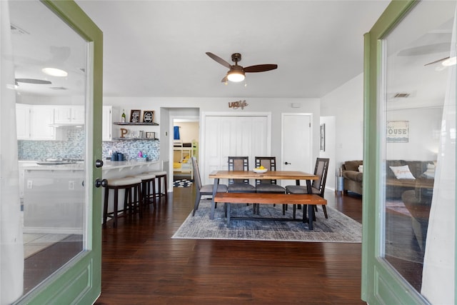 1382 Indian Hill Blvd, Livingston, TX 77351 - dining space with wood finished floors, visible vents, and a ceiling fan