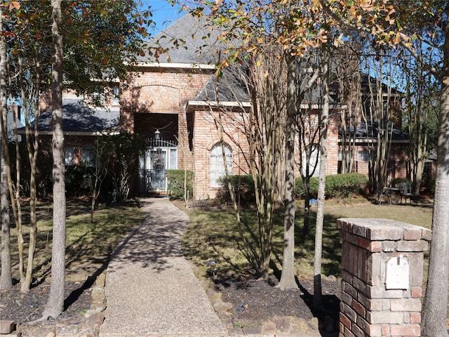 view of front facade