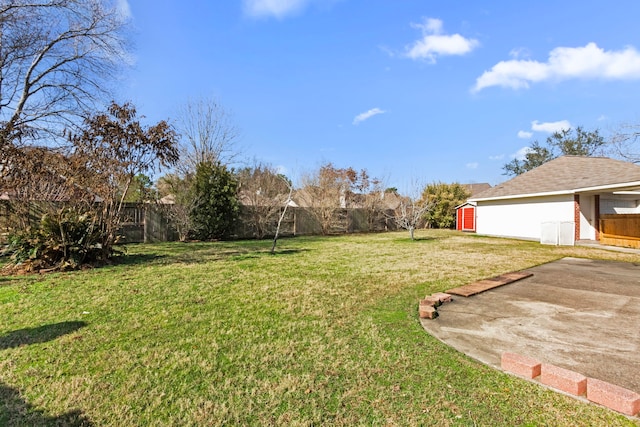 view of yard with a patio area