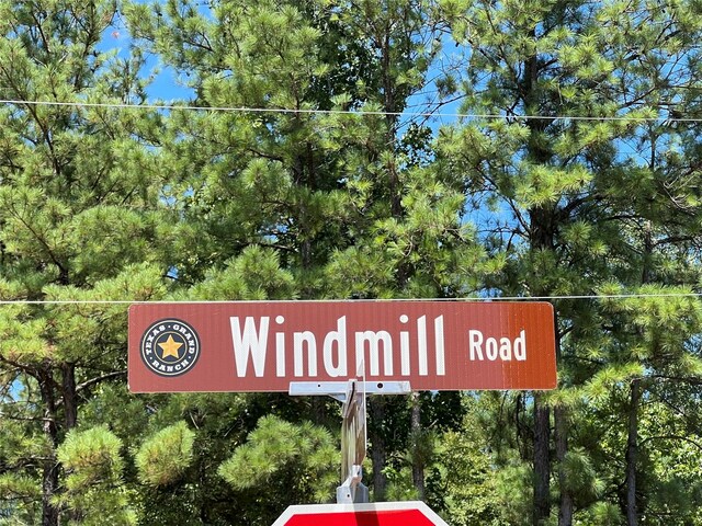 29 Windmill Rd, Huntsville, TX 77340