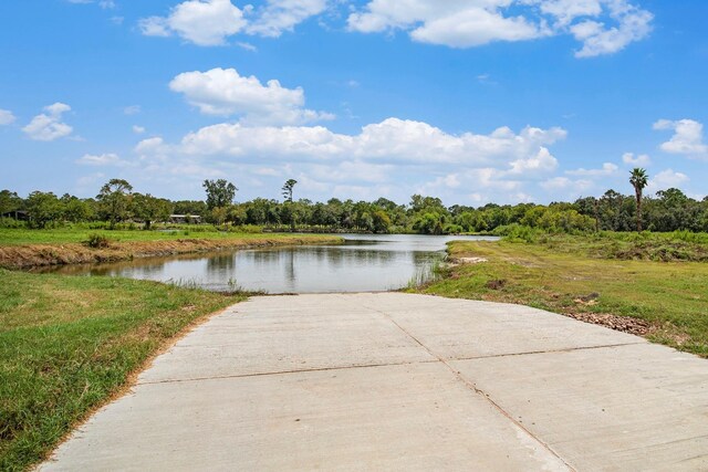 4218 Leslies Way, Dickinson, TX 77539 - water view