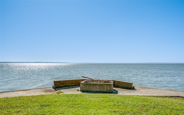 view of water feature