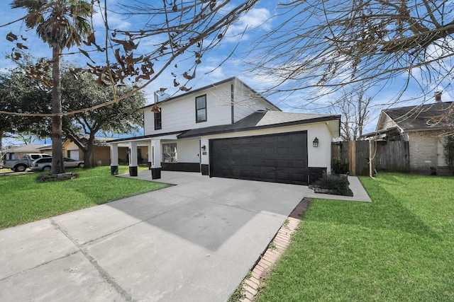 front of property featuring a front lawn