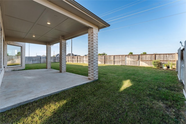 view of yard with a patio area