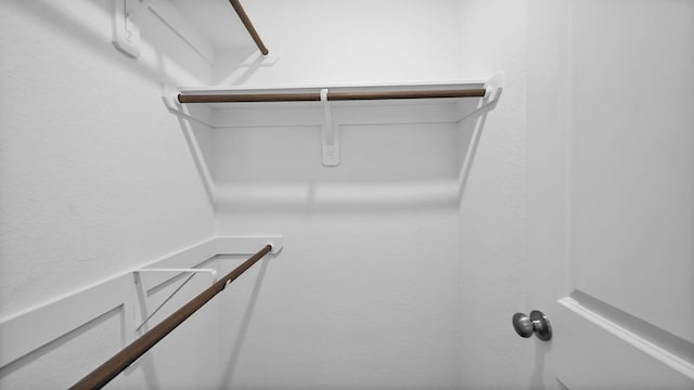 214 Fulton Station Dr, Houston, TX 77009 - view of walk in closet