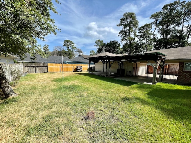 view of yard with a patio