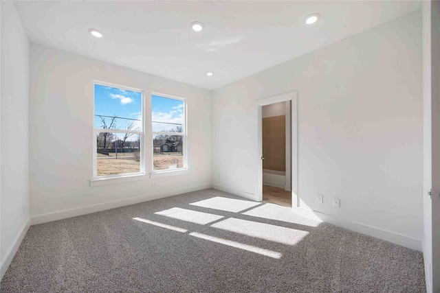 view of carpeted spare room