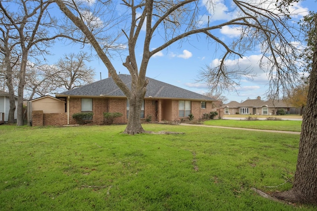 single story home with a front yard