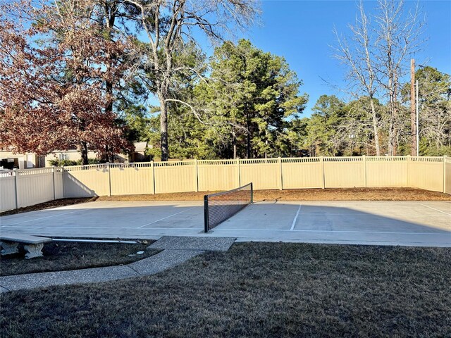 12169 Creekside Villas Ct, Conroe, TX 77304 - view of yard