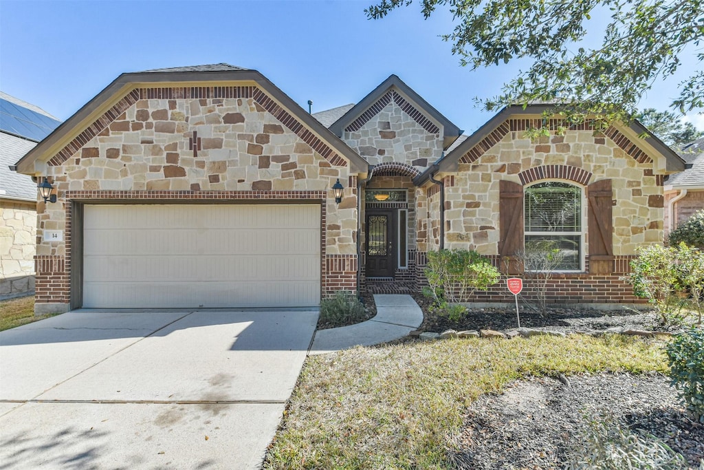 view of front of house with a garage