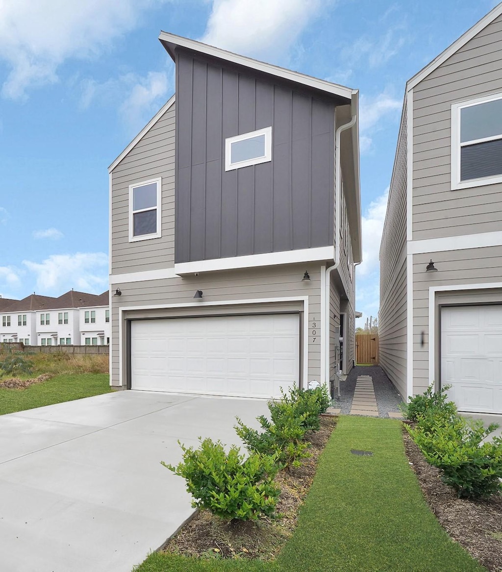 view of front of home with a garage