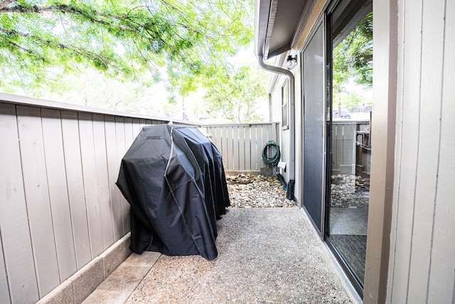 view of patio / terrace with grilling area