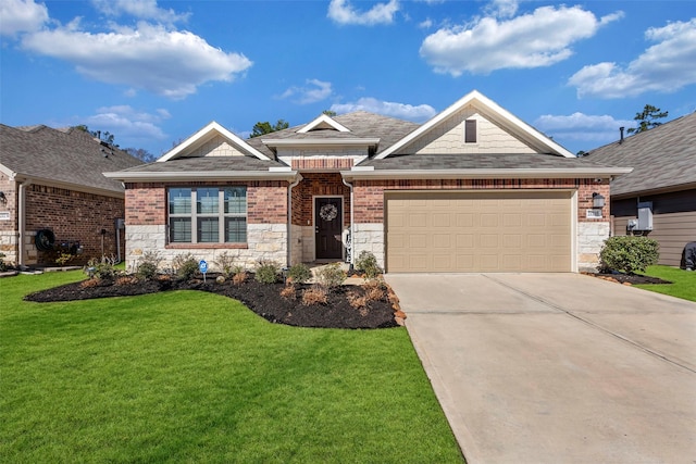 craftsman house with a garage and a front lawn