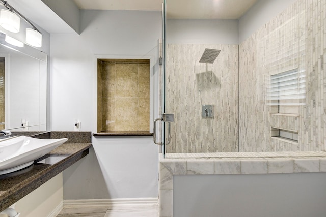 bathroom featuring a tile shower